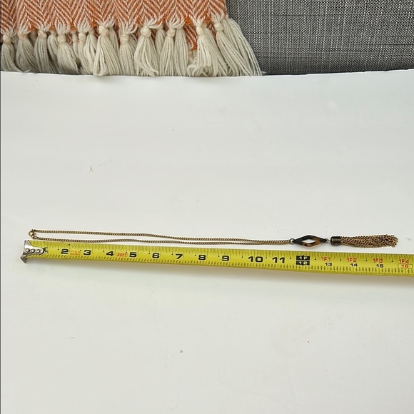 Elegant Gold Tassel Necklace - Picture 5 of 7